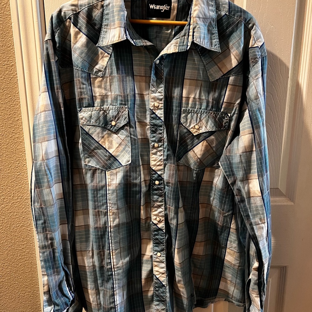 Wrangler Men's Blue Plaid Shirt